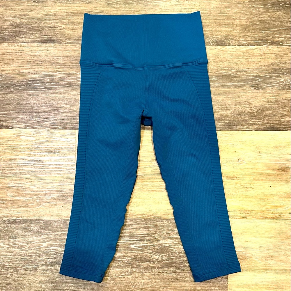 Avocado Ribbed Capri Turquoise